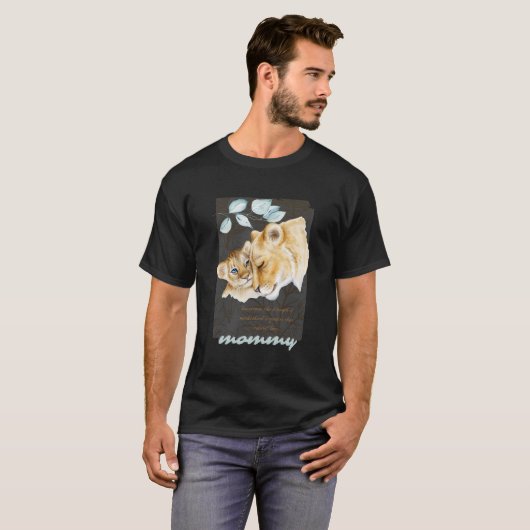 Lioness With A Lion Cub For Mothers Day T-shirt (Voorkant volledig)