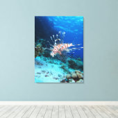 Lionfish of Pterois Miles, Ocean Reef Fish Canvas Afdruk (Insitu (Houten vloer))