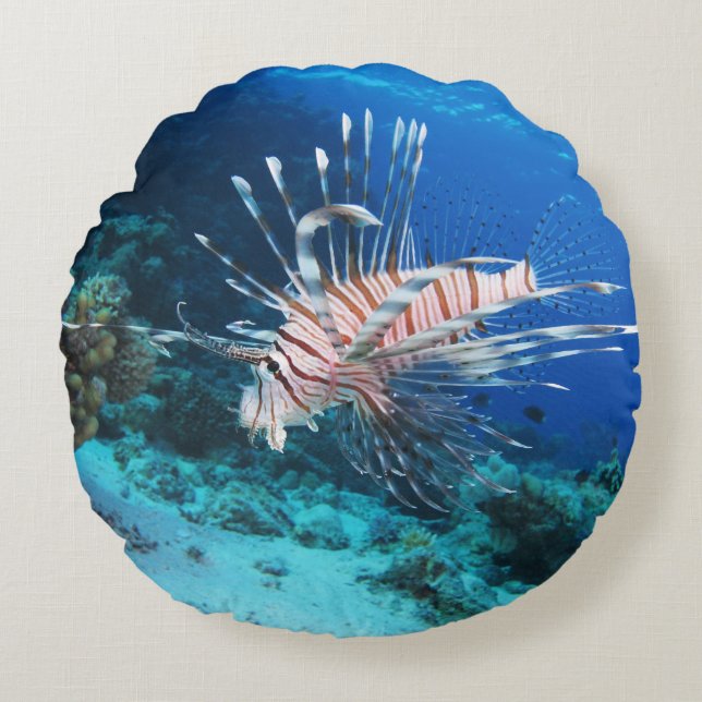 Lionfish of Pterois Miles, Ocean Reef Fish Rond Kussen (Voorkant)