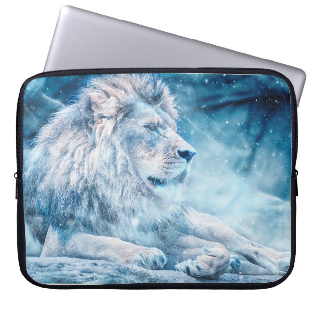 Lionsneeuw die op een kunstdier ligt laptop sleeve (Voorkant)