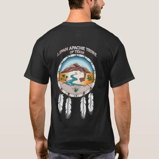 Lipan Apache Tribe Front-Back Mannen Basic Dark T- T-shirt (Achterkant)