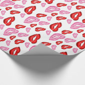 Lippenstift afdruk rood roze kussen  cadeaupapier (Hoek)