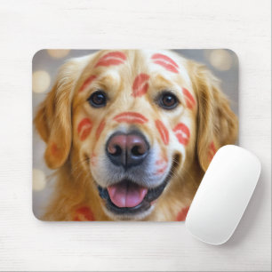 Lippenstift Kusjes Op Een Gouden Retriever Muismat