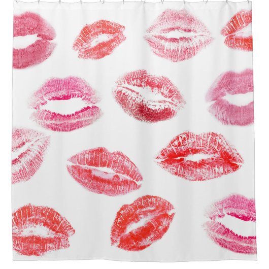 Lippenstift prints: diverse vrouwenlippen. douchegordijn (Voorkant)