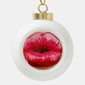 Lips kus in kerstversiering keramische bal ornament (Voorkant)