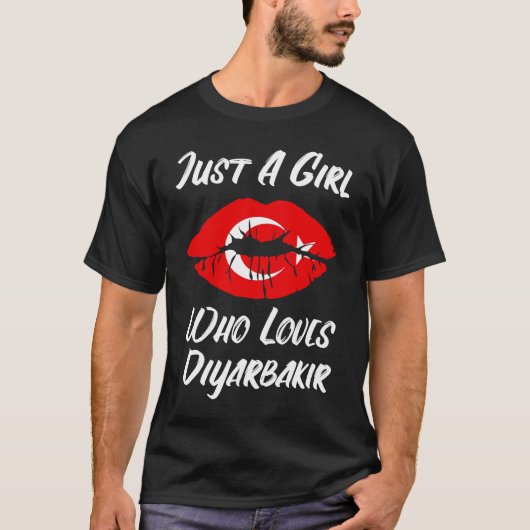 Lips Mouth Love Turkish Flag Diyarbakir T-shirt (Voorkant)