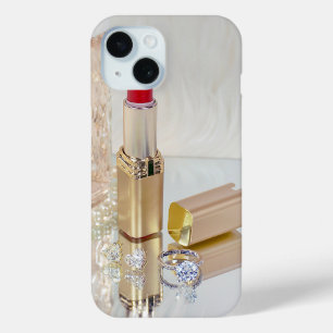 Lipstick en diamantring op spiegel iPhone 15 case