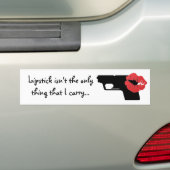Lipstick is niet het enige dat ik draag... bumpersticker (Op auto)