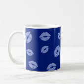 Lipstick Kisses Seamless Pattern - Blue Tones Koffiemok (Links)