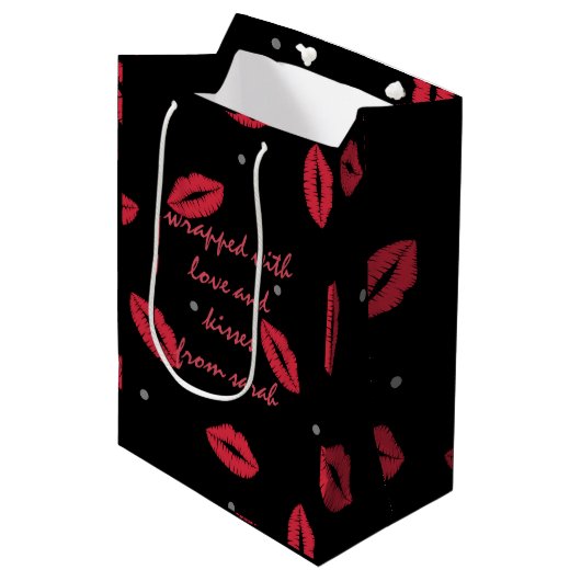Lipstick Kisses Small Gift Bag Medium Cadeauzakje (Voorkant Gekanteld)
