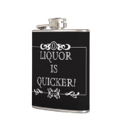 Liquor is een sneller steampunk vat heupfles (Links)