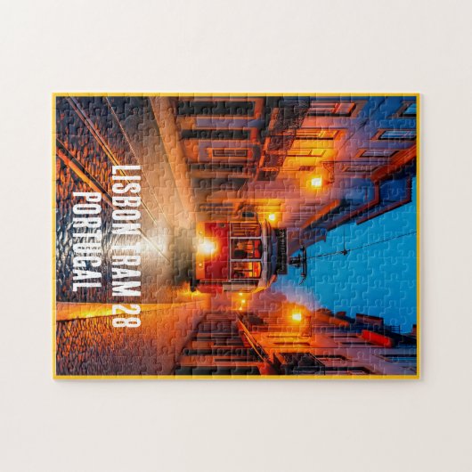 Lisbon Tram 28 Puzzle – Portugal Night Street Art Legpuzzel (Horizontaal)