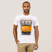 Lissabon gele Tram reisposter T-shirt (Voorkant volledig)
