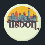 Lissabon Portugal City Skyline Retro Cityscape Art Magneet<br><div class="desc">en retro-stadsplan met prachtige skyline, toeristische attractie en cityscape art. Koelwolkenkrabber en bouwartikelen voor silhouette-illustratie voor toeristen en reizigers. Perfect als souvenir om terug naar huis te brengen wanneer je over de hele wereld reist. Bespaar de herinnering aan uw reis en vakantie met familie en vrienden. De achtergrondkleur kan aan...</div>