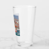 Lissabon skyline met oude veerboot op de Taag Glas (Links)