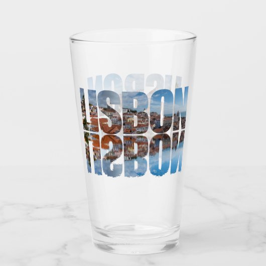 Lissabon tekst samengesteld oude stad uitzicht met glas (Voorkant)
