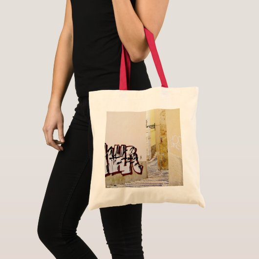 LISSABON (URBAN GRAFFITI IN ALFAMA) TOTE BAG (Voorkant (product))