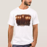 Lit menorah, Israël T-shirt<br><div class="desc">AssetID: 200248233-001 / {Gary Faber} / Lit menorah,  Israël</div>