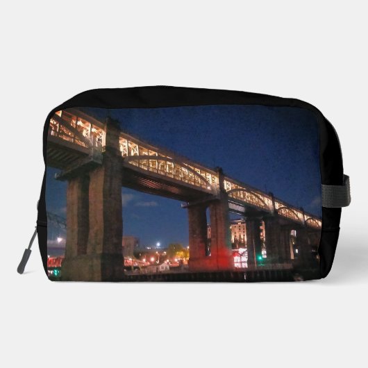 Lit up bridge toilettasje (Achterkant)