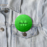 Lite green gradient geometry mesh patroon mesh pat ronde button 7,6 cm<br><div class="desc">Monogram personaliseer met uw douane initiaal en naam. Licht groen geometrisch maaspatroon van de gradiënt,  heldere driehoeken ombre. Driehoekgeometrische maas met licht donkergroene ombre gradiënt. patroon,  ombre,  mesh,  driehoeken,  geometrie,  geometrie,  gradiënt,  cool,  driehoek,  groen</div>