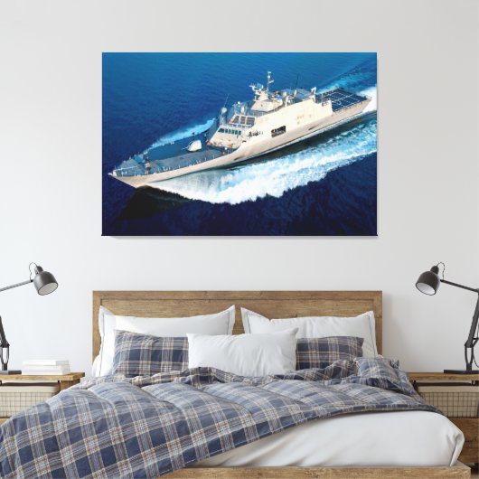 LITOTAAL COMBAT SHIP - LCS-13 32x48 Canvas Afdruk (Insitu (Slaapkamer))