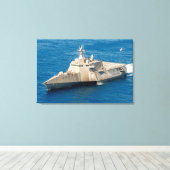 LITOTAAL COMBAT SHIP - LCS-4 24x36 Canvas Afdruk (Insitu (Houten vloer))