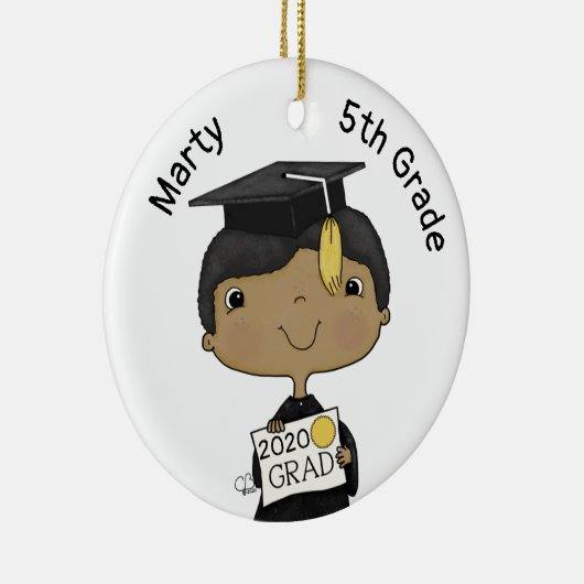 Little Afstuderen Boy Dark Skin Keramisch Ornament (Rechts)