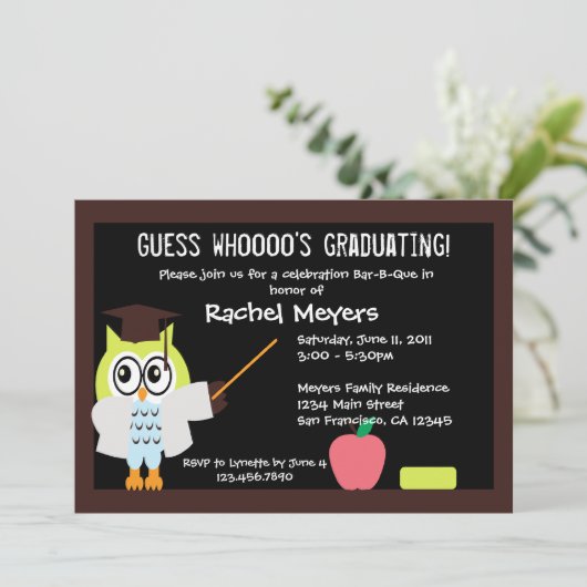 Little Afstuderen Owl Invite Kaart (Staand voorkant)
