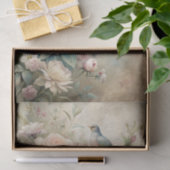 Little Bird Perched on Large Floral Bouquet Tissuepapier (Geschenk)