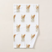 Little Blondie Cat Wondering Bad Handdoek (Handdoek)