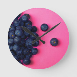 Little Blueberries Happy Pink Background - Fruit P Ronde Klok