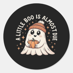 Little Boo Is Almost Due Halloween Zwangerschapsaa Ronde Sticker