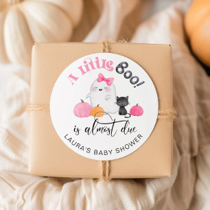 Little Boo is bijna te wijten aan baby shower Ronde Sticker