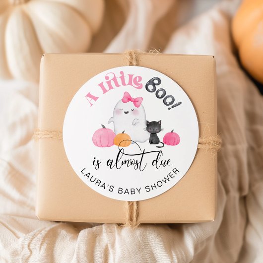Little Boo is bijna te wijten aan baby shower Ronde Sticker