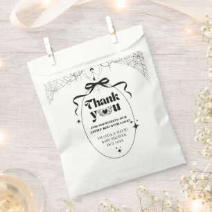 Little Boo Minimal Gothic Halloween Baby shower Bedankzakje
