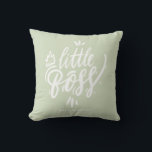 Little Boss Modern Calligraphy Mint Green Kussen<br><div class="desc">Voeg een vleugje koninklijke charme toe aan je kinderkamer met dit gepersonaliseerde baby-kussen met "Little Boss" in moderne kalligrafie, geaccentueerd met een schattige kroon. Perfect voor baby's met grote persoonlijkheden, dit kussen maakt een schattige aanvulling op elk wieg of kinderkamer ruimte. Het is zacht en comfortabel en is ontworpen om...</div>