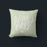 Little Boss Modern Calligraphy Mint Green Kussen<br><div class="desc">Voeg een vleugje koninklijke charme toe aan je kinderkamer met dit gepersonaliseerde baby-kussen met "Little Boss" in moderne kalligrafie, geaccentueerd met een schattige kroon. Perfect voor baby's met grote persoonlijkheden, dit kussen maakt een schattige aanvulling op elk wieg of kinderkamer ruimte. Het is zacht en comfortabel en is ontworpen om...</div>