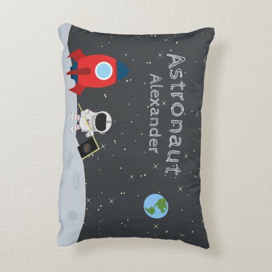 Little Boy Astronaut on Moon, First Name Space Accent Kussen (Achterkant (Verticaal))