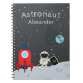 Little Boy Astronaut on Moon, First Name Space Notitieboek (Voorkant)