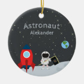 Little Boy Astronaut on Moon, Name Space Kerstmis Keramisch Ornament (Voorkant)