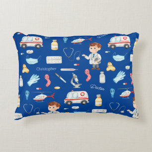 Little Boy Doctor Medical Pattern met Name, Blue Accent Kussen