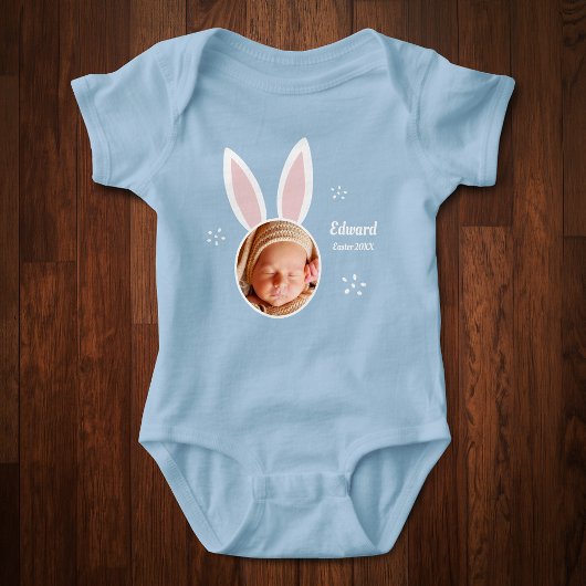 Little Boy Foto met Bunny Ears en Name Easter Romper