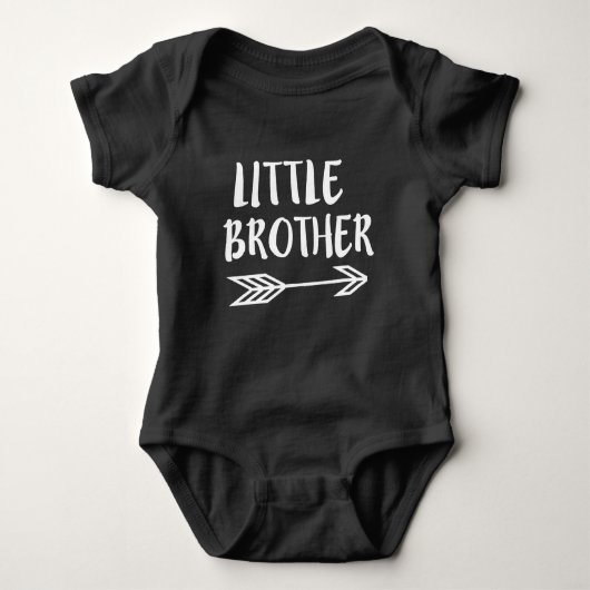 Little Brother schattige baby boy shirt met pijl (Voorkant)