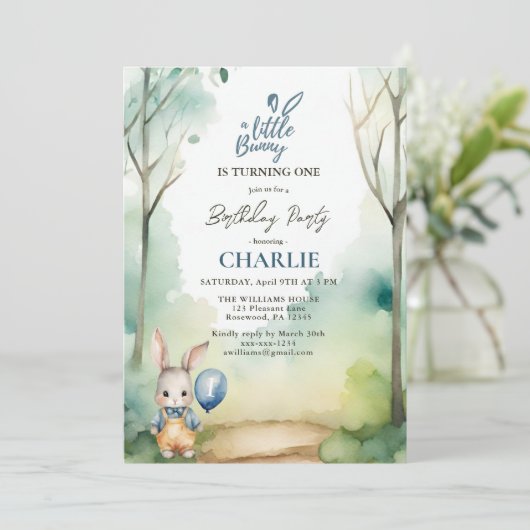 Little Bunny Boy Draaien Een Waterverf Verjaardag Kaart (Staand voorkant)