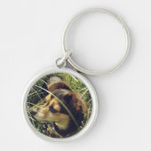 Little Chihuahua in Grass Sleutelhanger (Voorkant)