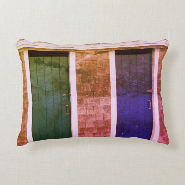 Little Compton, RI Summer Beach Cabanas Accent Kussen (Voorkant)