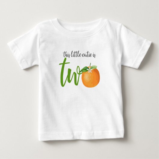 Little Cutie is twee jaar Shirt (Voorkant)
