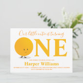 Little Cutie Oranje First Birthday Invitation Kaart (Staand voorkant)
