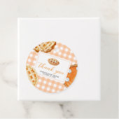 Little Cutie Pie Gingham Baby shower Rond Bedankjes Labels (In situ)