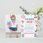 Little Firecracker 4th of July Verjaardag Foto Bedankkaart (Staand voorkant)
